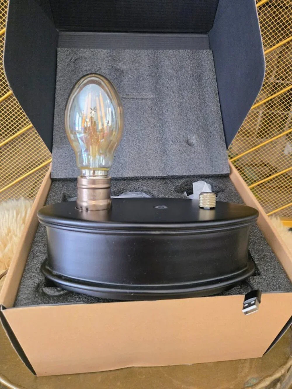 NIB Charabanc Aroma Elysian Glow Waterless Diffuser & Ambient Lamp Black
